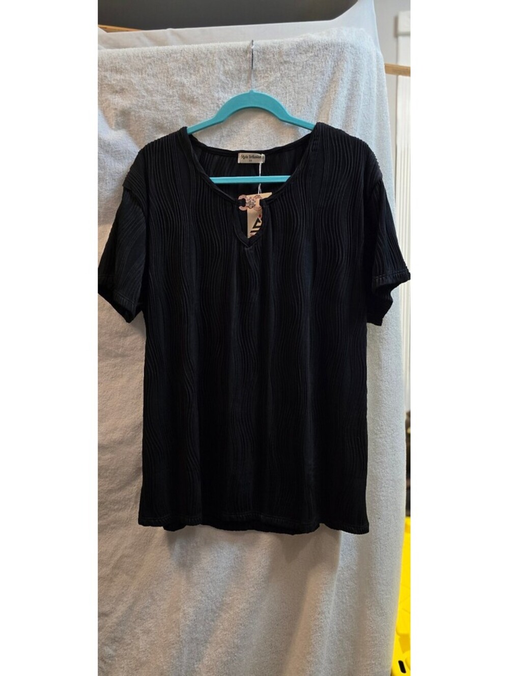 Black Pleated Short Sleeve Top